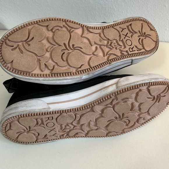 Roxy hi tops. Cute and fuzzy on the inside - Picture 8 of 8